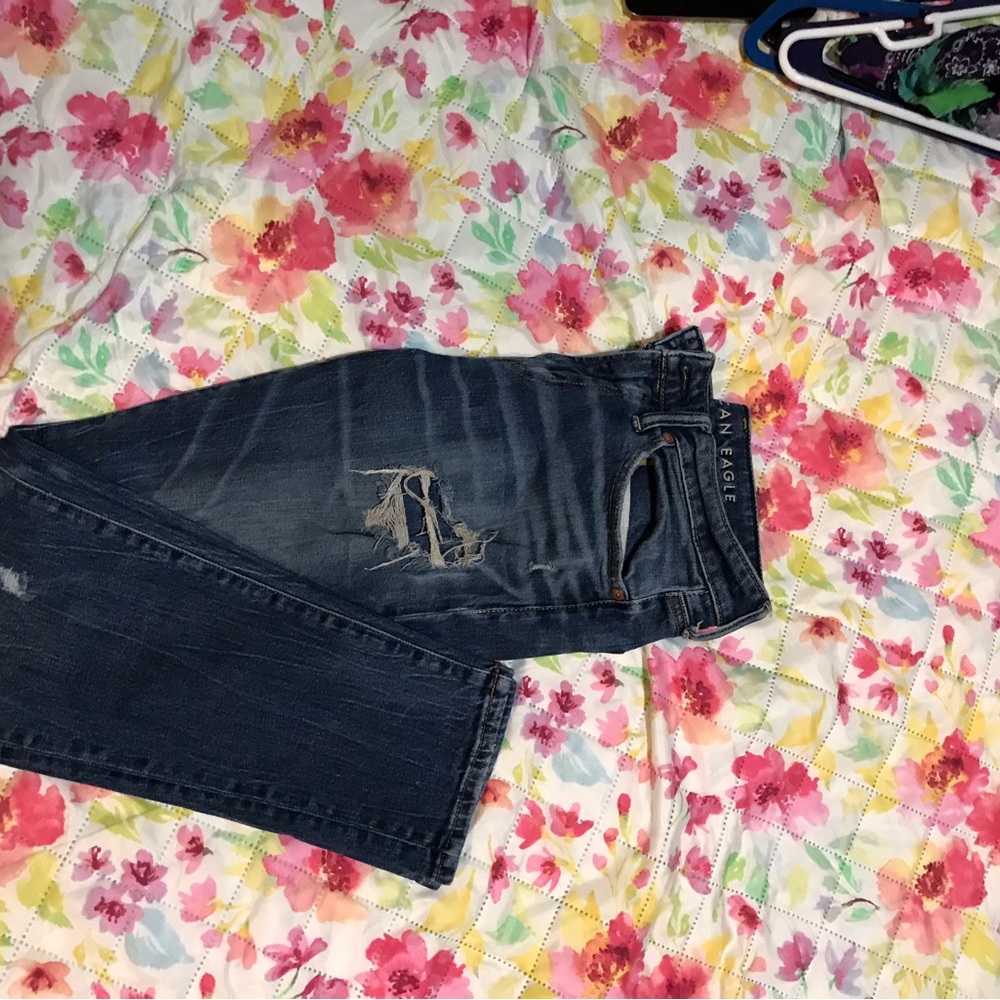 Aerie Women’s Dark Blue Distressed Straight-Leg Jeans- Airflex +